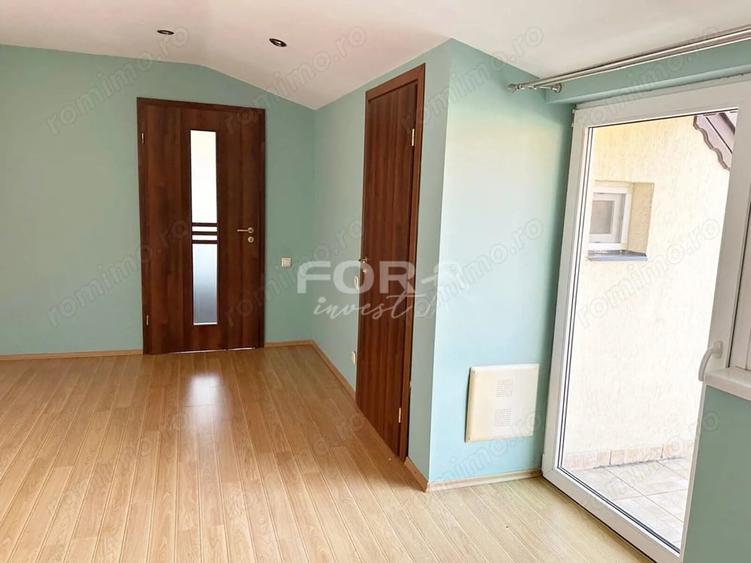 Casă cu 6 camere cu Teren 428 Mp în Iosia