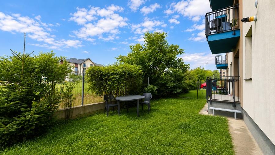 Apartament cu 2 camere decomandat, mobilat în Tractorul