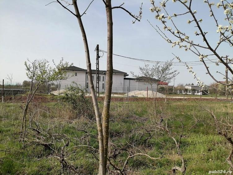 Teren de 2800 mp, în Central