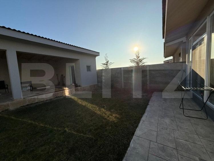 Casă individuală cu 5 camere cu Canalizare în Remetea Mare