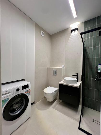 Apartament cu 2 camere semidecomandat, mobilat în Mărăști