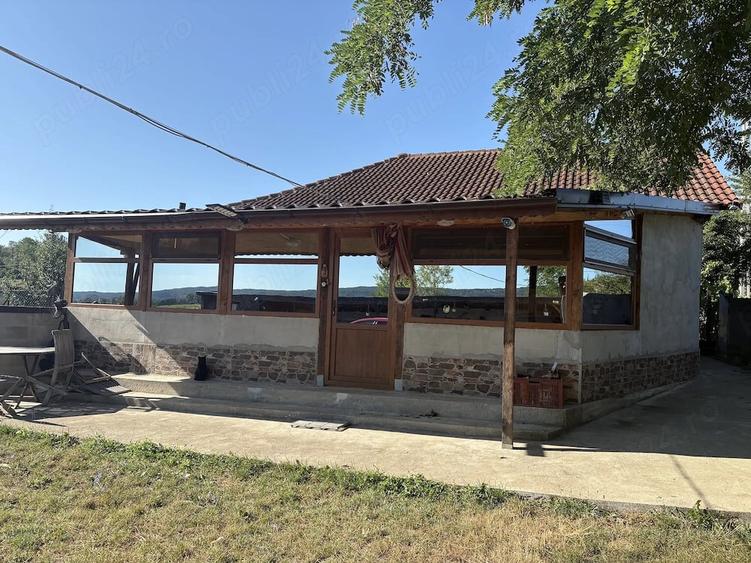 Casă cu Teren 1000 Mp în Buicești