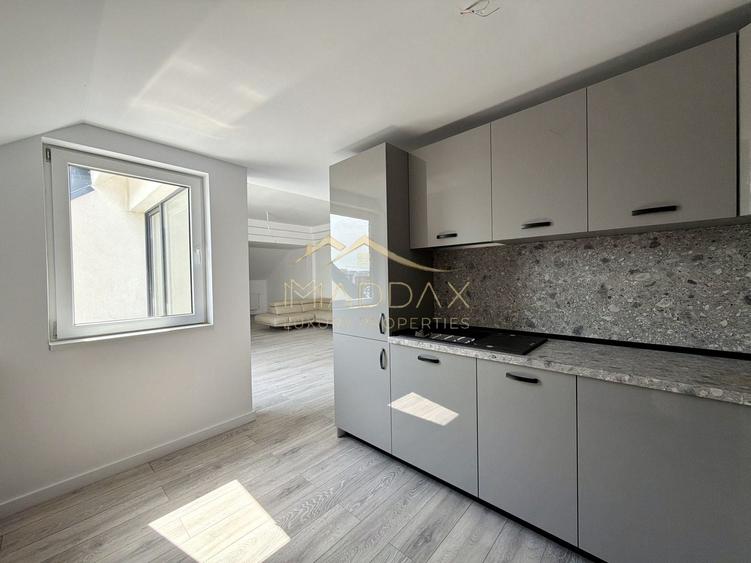 Apartament cu 3 camere decomandat în Aviației