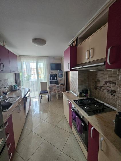 Apartament cu 4 camere în Ampoi 3