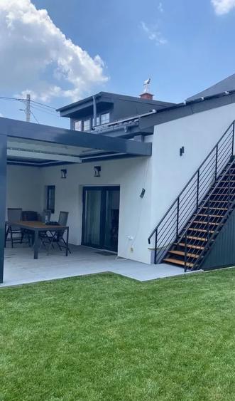 Apartament cu 3 camere semidecomandat, mobilat în Bucureștii Noi