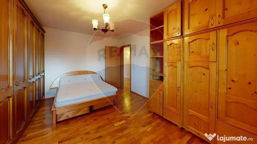 Casă cu 5 camere cu Teren 1000 Mp în Terezian