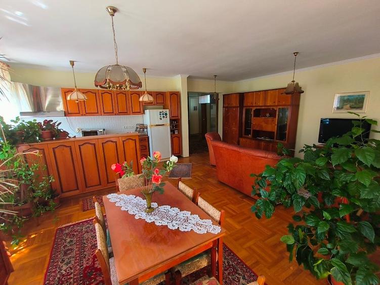 Duplex cu 7 camere cu Canalizare în Turda