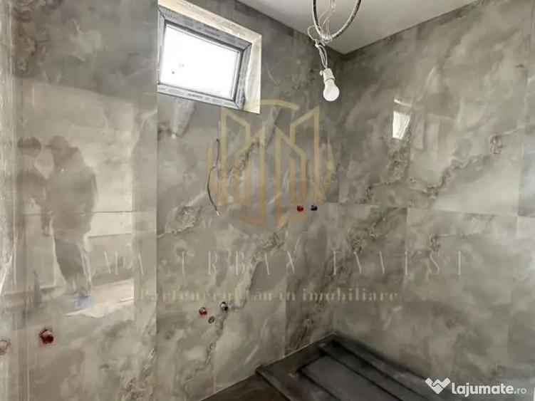 Casă cu 5 camere cu Teren 280 Mp în Central