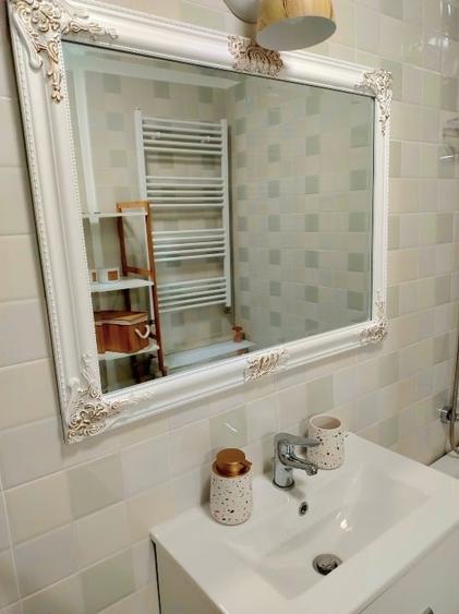 Apartament cu 2 camere decomandat, mobilat în Florești