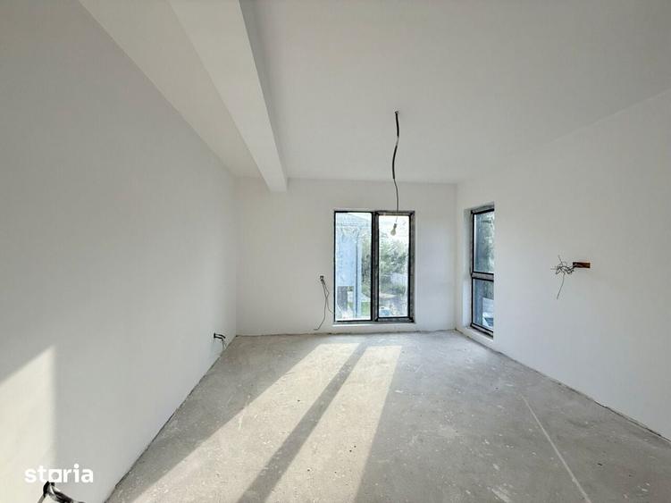 Casă cu 4 camere cu Teren 493 Mp în Corbeanca