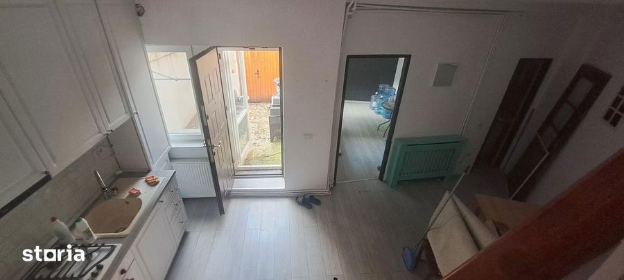 Sector 2, Soseaua Stefan cel Mare, casa la curte P+M - 15