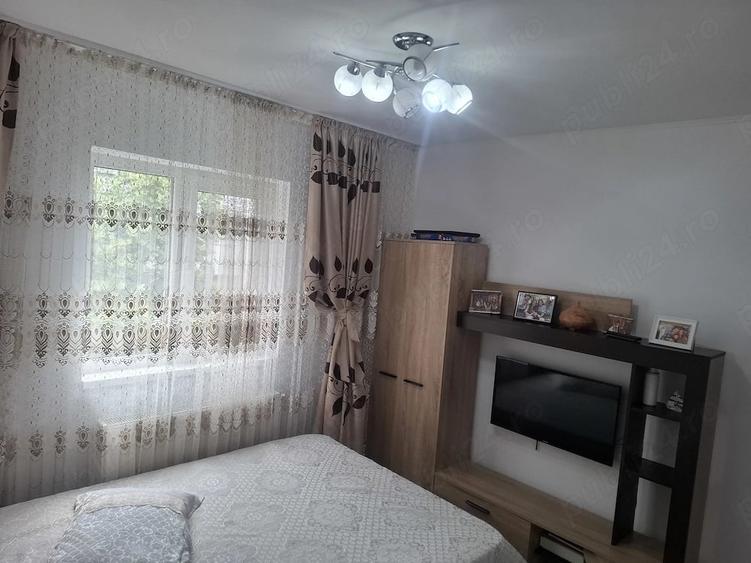 Apartament cu 3 camere semidecomandat în Metalurgie