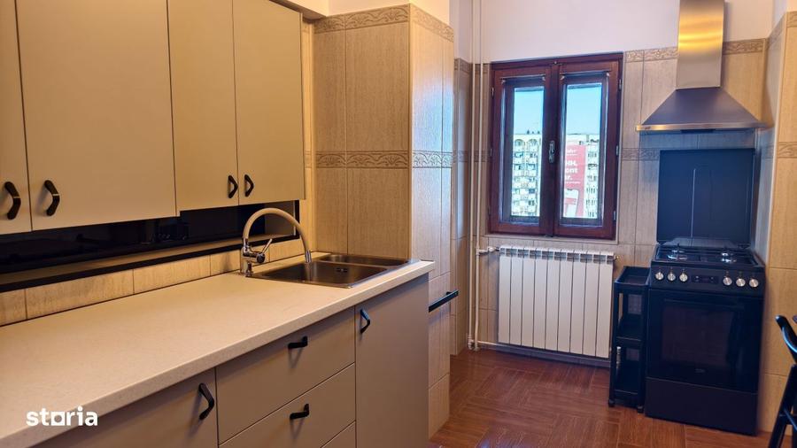 Apartament cu 2 camere decomandat în Republicii