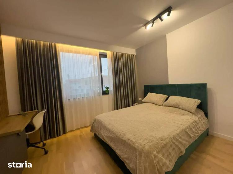 Casă cu 5 camere cu Teren 430 Mp în Mogoșoaia