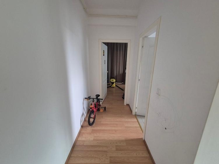Apartament cu 2 camere semidecomandat, mobilat în Valea Lupului