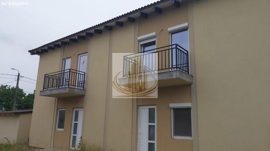 Casă individuală cu 3 camere cu Canalizare în Săcălaz