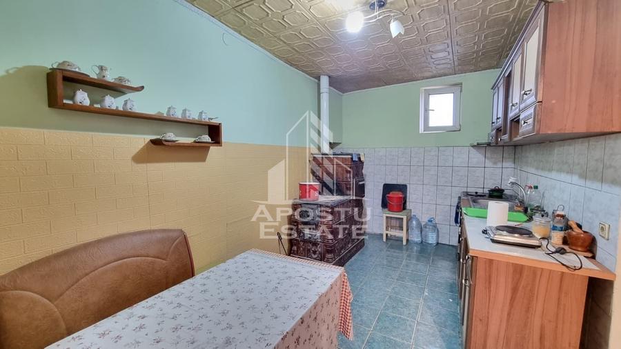 Casă individuală cu 3 camere cu Canalizare în Giarmata