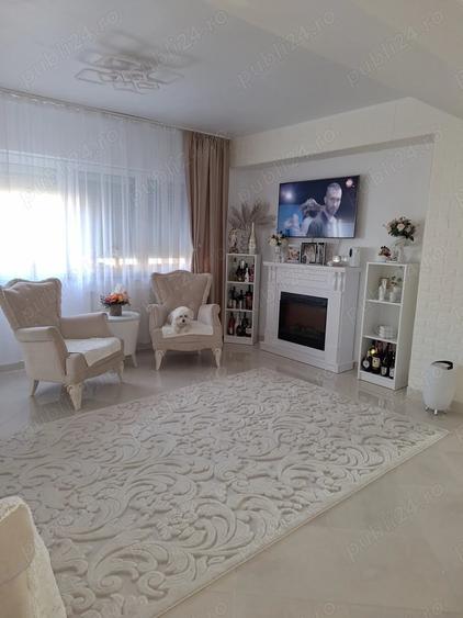 Apartament cu 3 camere decomandat în Drumul Taberei