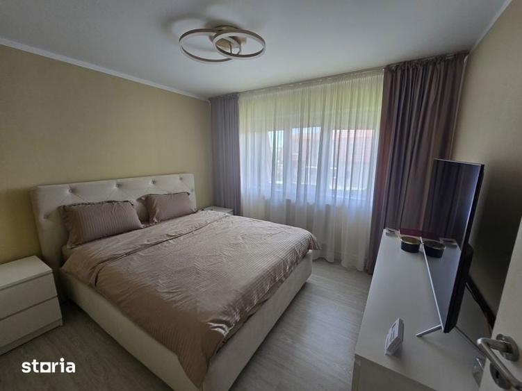 Apartament cu 2 camere decomandat în Rovine
