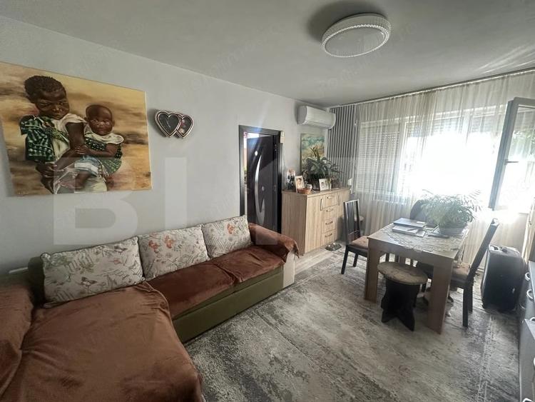 Apartament cu 2 camere semidecomandat în 14 Mai