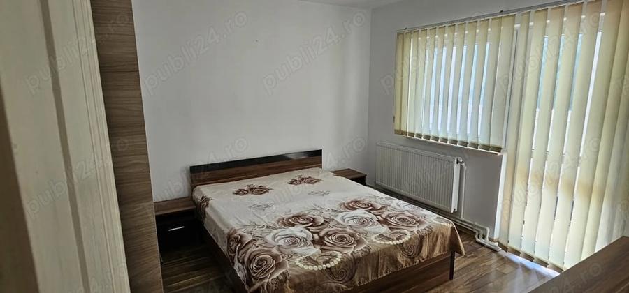 Apartament cu 2 camere decomandat în Casa de Cultură