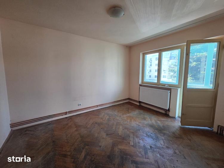 Apartament cu 2 camere semidecomandat în Podgoria