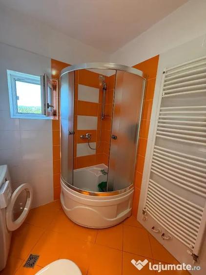 Apartament cu 2 camere decomandat în Hărmanului