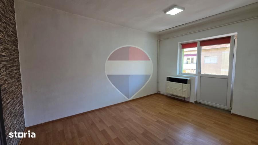 Apartament cu 4 camere în Vitrometan