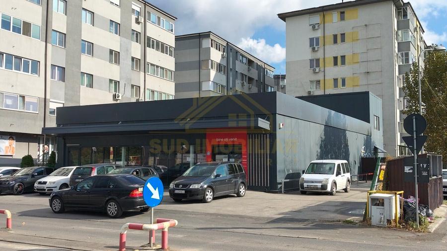 Spațiu comercial, de 600 mp, în Central