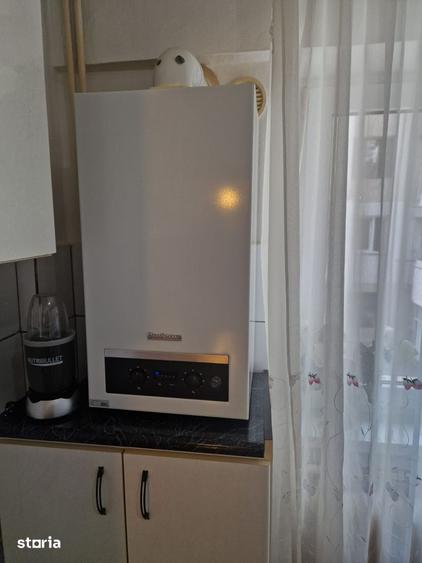 Apartament cu 4 camere decomandat în Central