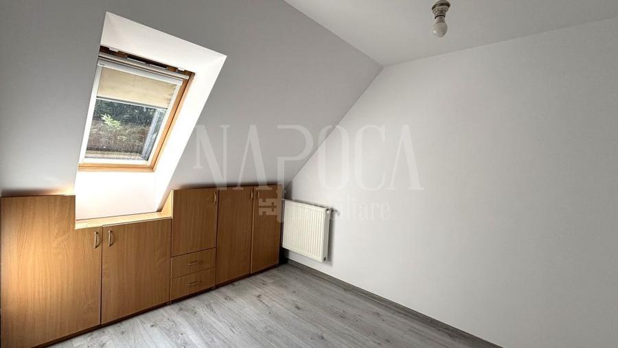 Casă individuală cu 3 camere cu Canalizare în Florești