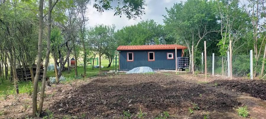 Casă cu Teren 2230 Mp în Zăuan