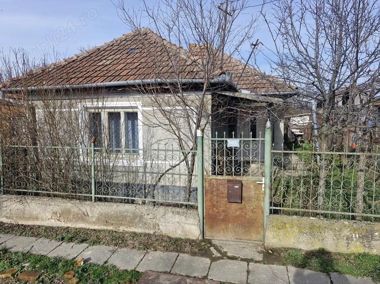 Casă cu 3 camere în Abram