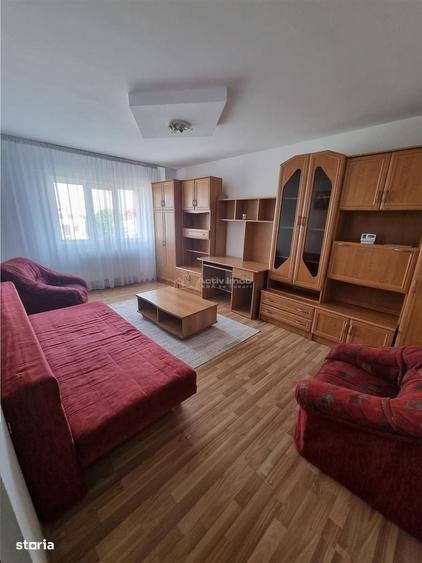 Apartament cu 2 camere decomandat în 1 Mai