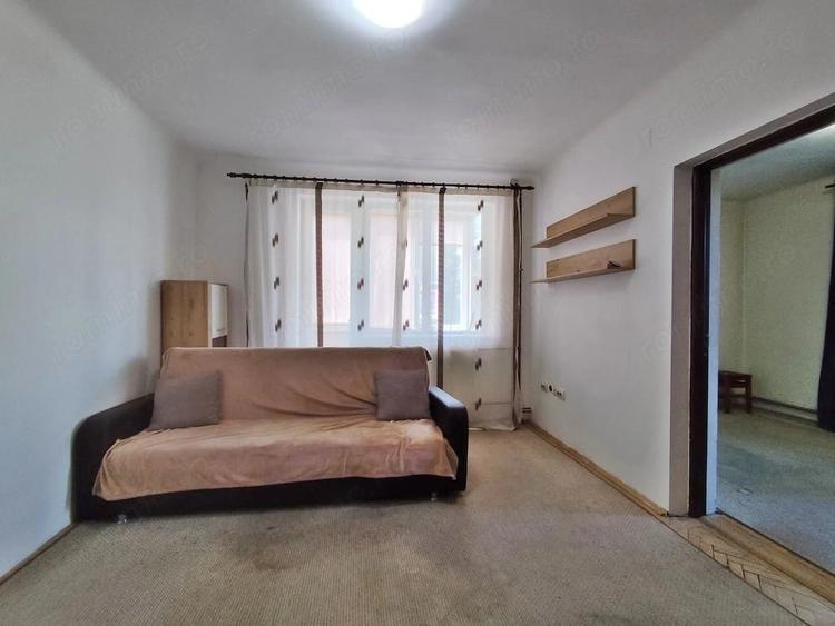 Apartament cu 2 camere în Decebal