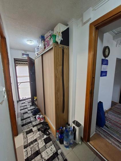 Casa 2 camere + teren intravilan 2.200 mp | Hinte?ti, 5 km Pite?ti - 7