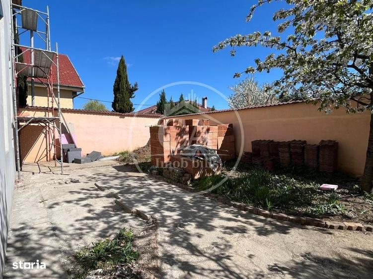 Casă cu 4 camere decomandat în Oncea