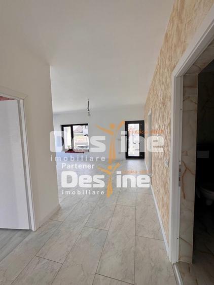 Casă individuală cu 4 camere cu Canalizare în Deal