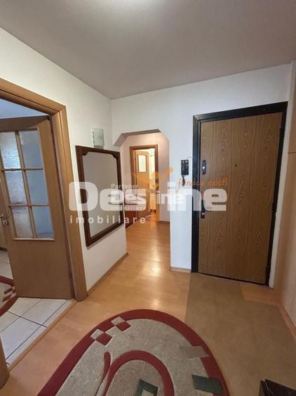 Apartament cu 3 camere circular, mobilat în Drumul Taberei