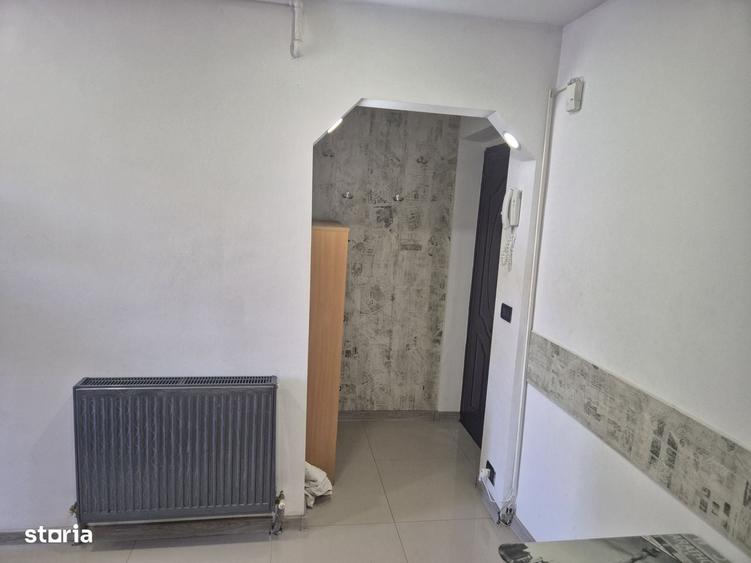 Apartament cu 2 camere nedecomandat în Central
