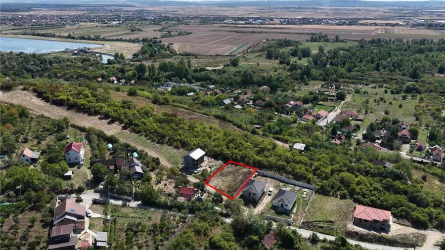 Teren de 594 mp, în Podgoria