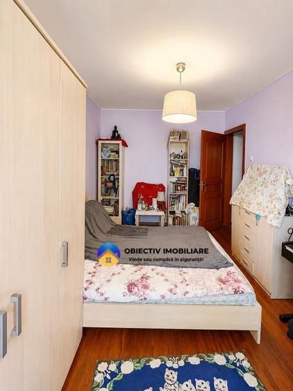 Apartament cu 4 camere decomandat în Precista