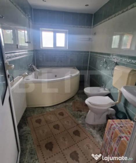 Casă cu 4 camere cu Teren 510 Mp în Bartolomeu
