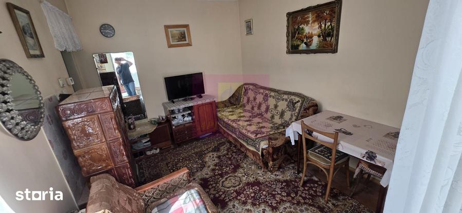 Casă cu 5 camere cu Teren 330 Mp în Slobozia