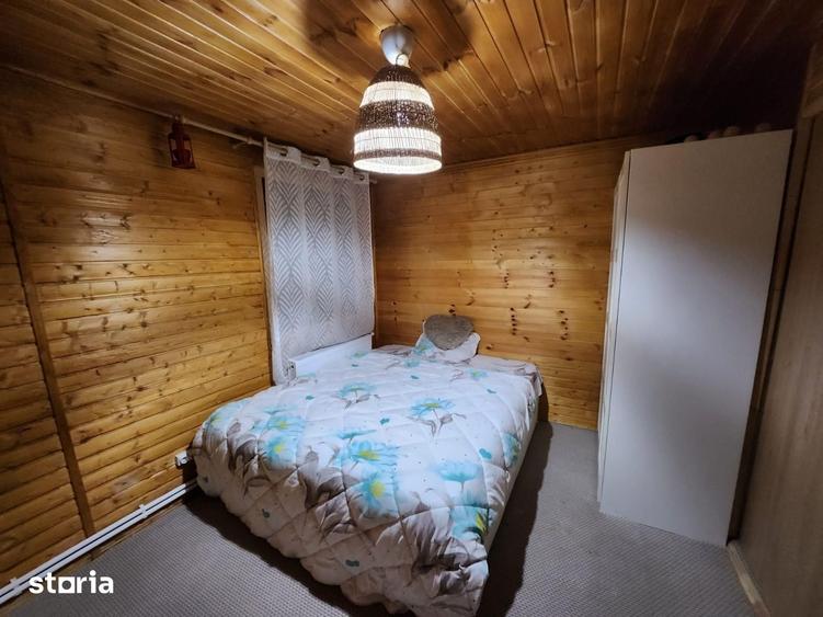 Casă cu 8 camere cu Teren 340 Mp în Central