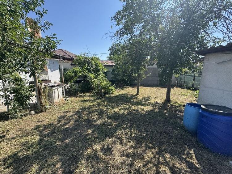 Casă cu 3 camere în Central