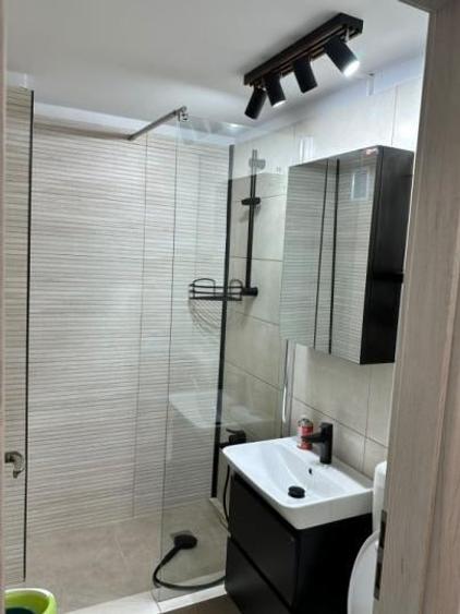 Apartament 4 Camere | Decomandat | Parcare | 13 Septembrie | Ispirescu - 15