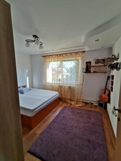 Apartament cu 2 camere decomandat, mobilat în Păcii