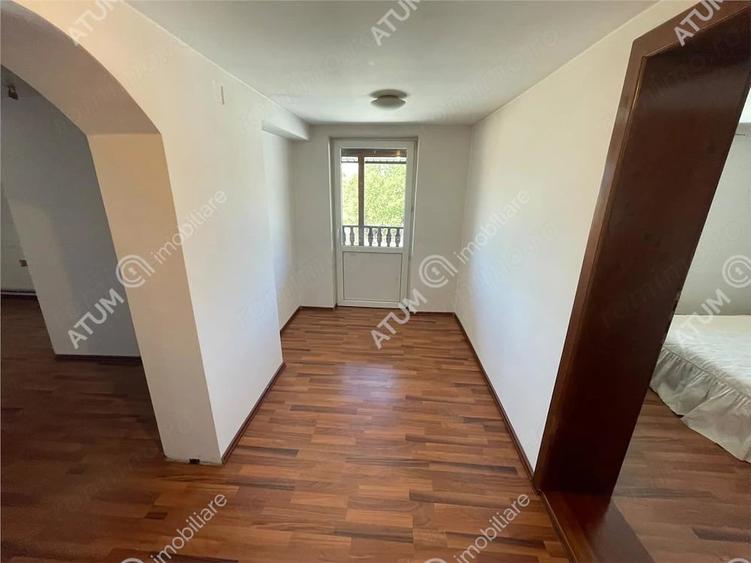 Casă cu 5 camere în Central