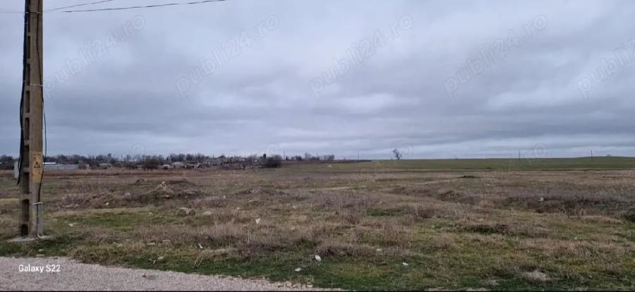 Teren de 3000 mp, în Central
